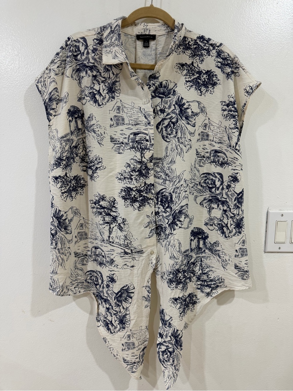 Dana Buchman Navy Toile Print Short-Sleeve Blouse - Cream/Navy